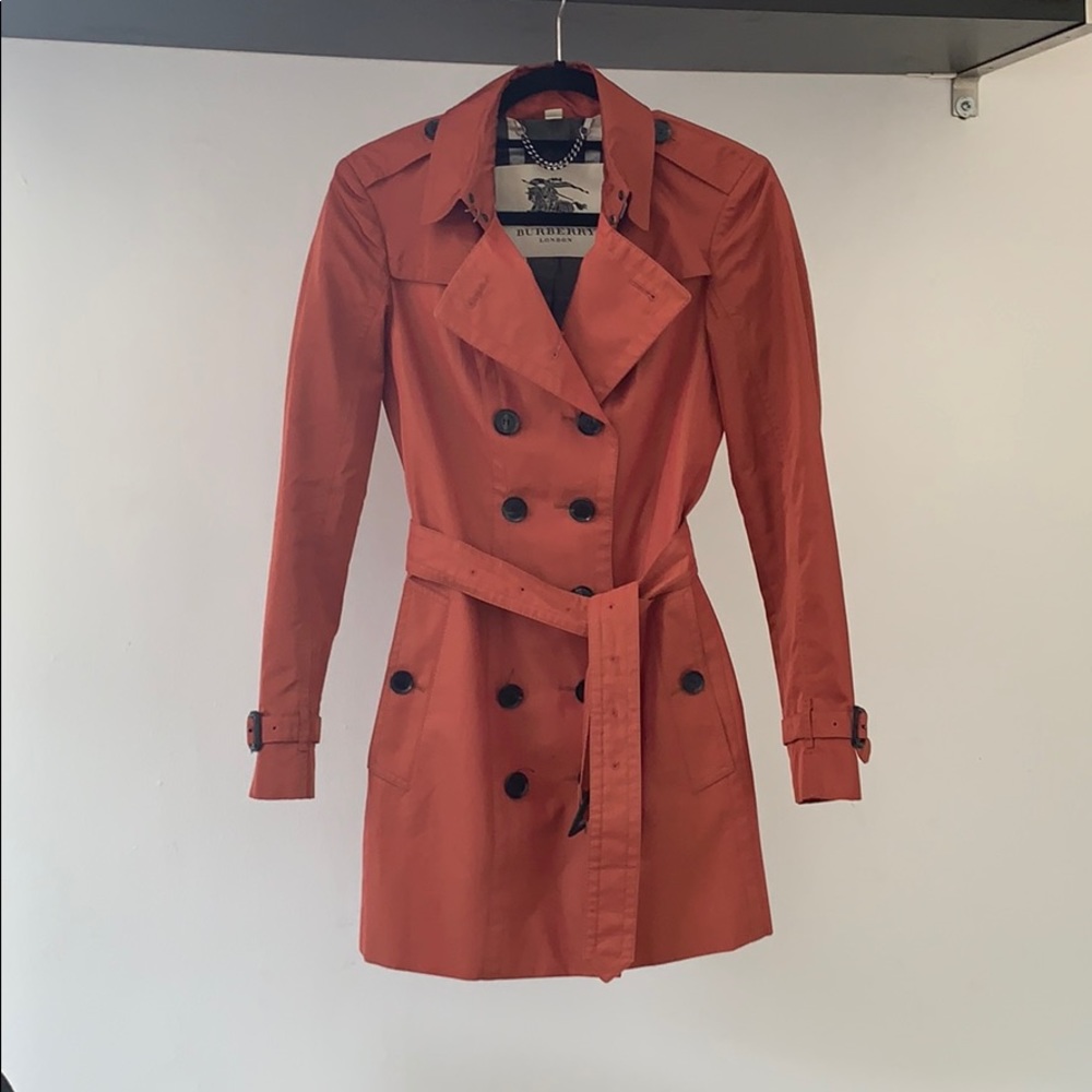 BURBERRY LONDON